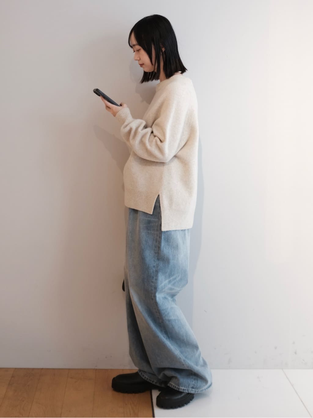 Kishimotoさんの「DRESSTERIOR｜◆Dhyana．（ディアナドット） バックファスナー チェルシーブーツ」を使ったコーディネート