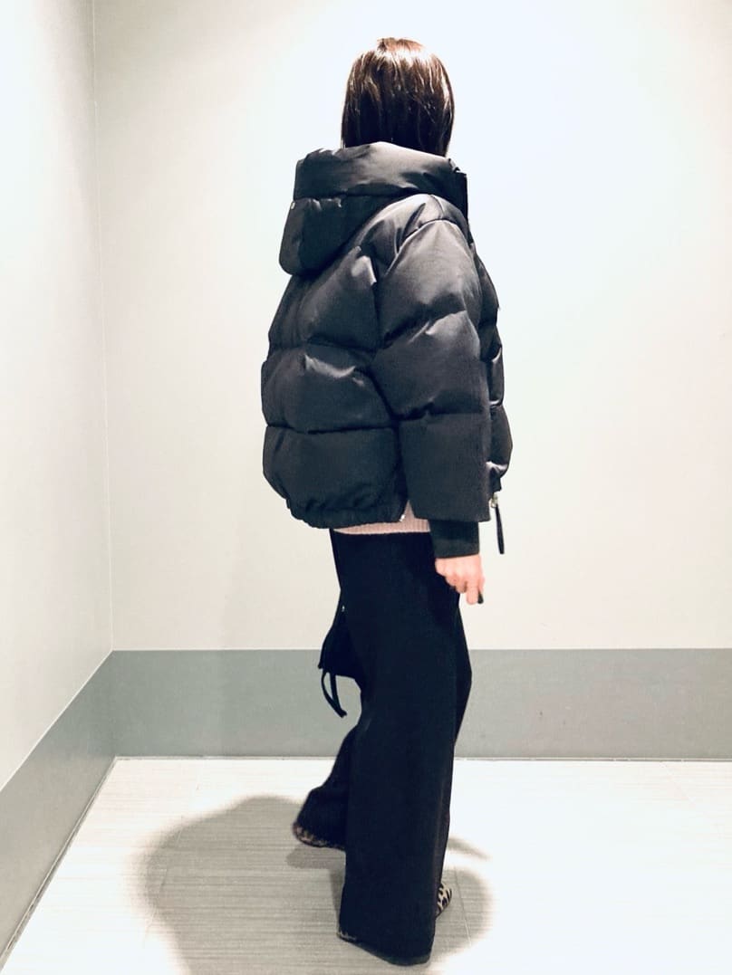 Furuさんの「DRESSTERIOR｜アルパカブレンドVネックニット」を使ったコーディネート