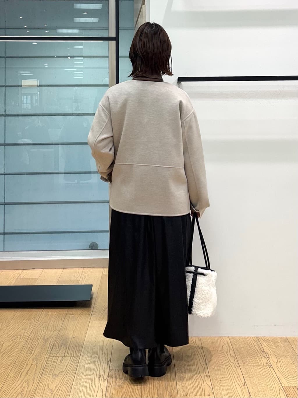 asamiさんの「INDIVI｜【洗える】胸元タックフリル長袖ブラウス」を使ったコーディネート