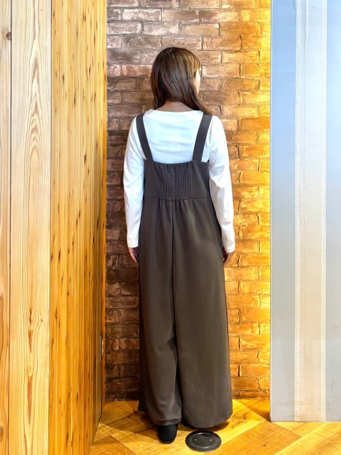 mieさんの「SHOO･LA･RUE｜【S-LL】美しく見せる ボートネックロンT」を使ったコーディネート