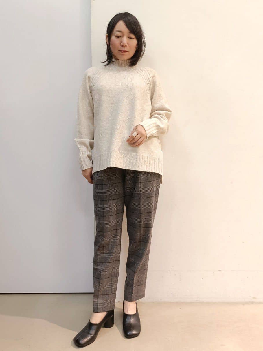 あんさんの「THE SHOP TK｜クラシカルな装い ウールライクスタンドカラーコート」を使ったコーディネート