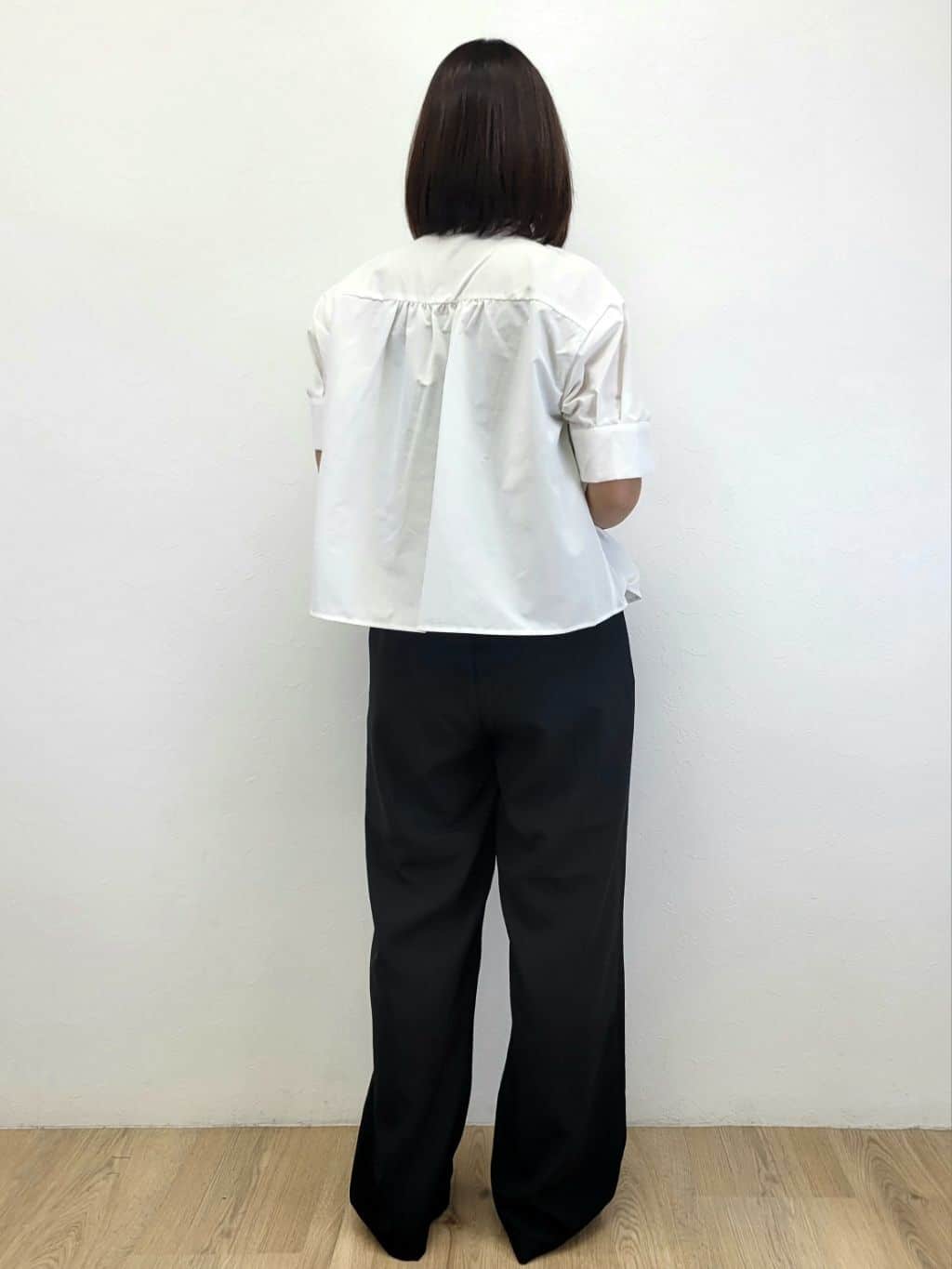 LISAさんの「OPAQUE.CLIP｜ピンタックフレアシャツ【洗濯機洗い可】」を使ったコーディネート