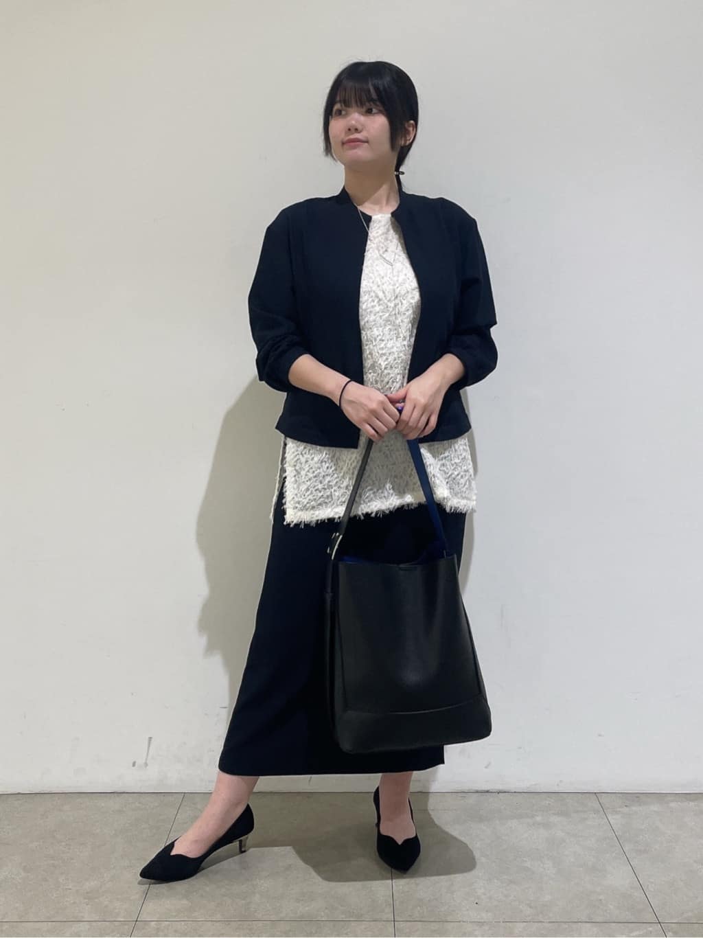 emikaさんの「INDIVI｜【洗える／UVケア／吸汗速乾】ジョーゼットライトブルゾン」を使ったコーディネート