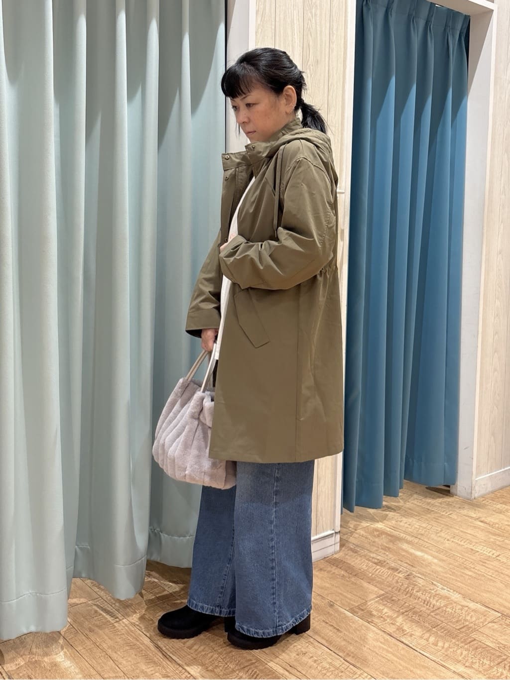わかさんの「SHOO･LA･RUE｜グラフィックアソート BIGロンT」を使ったコーディネート
