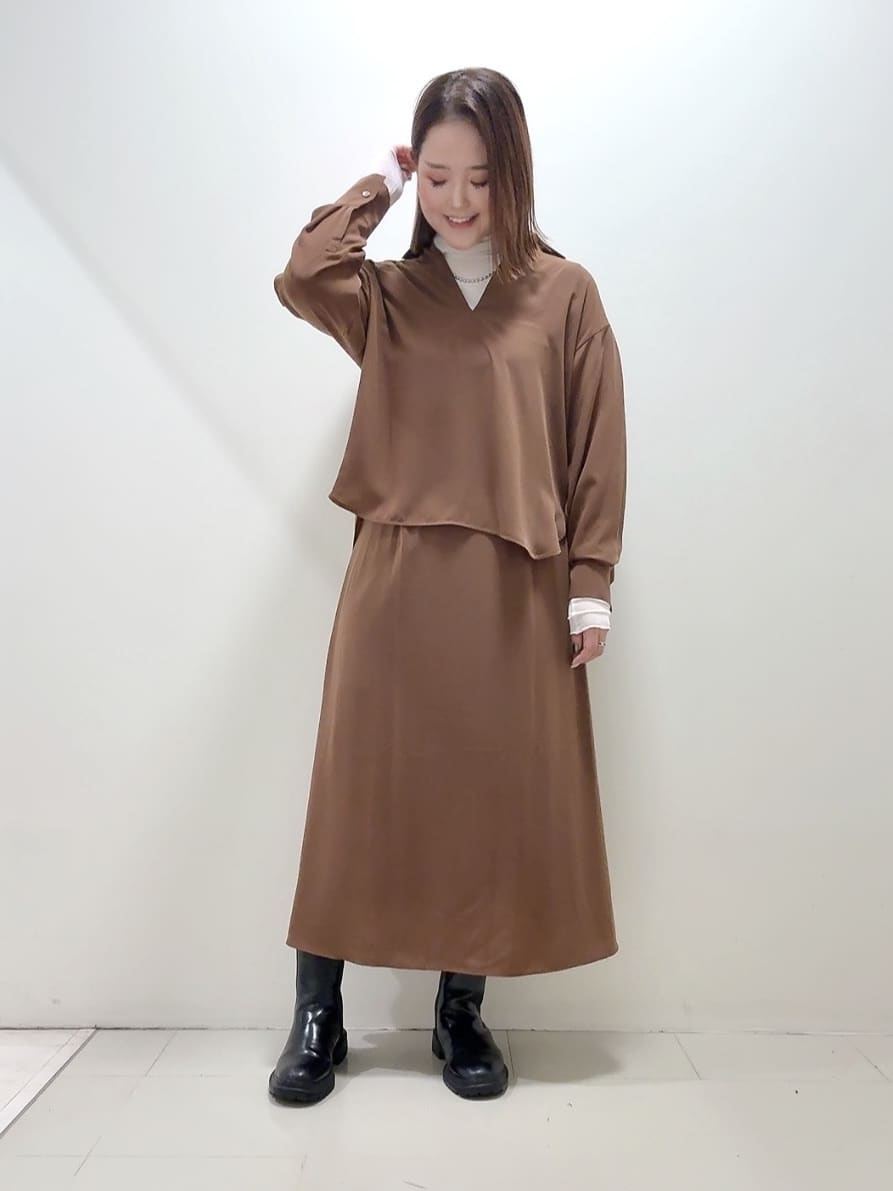YUIさんの「UNTITLED｜【セットアップ可/スキッパー/ゆったり】リラクパウダーシャツ」を使ったコーディネート
