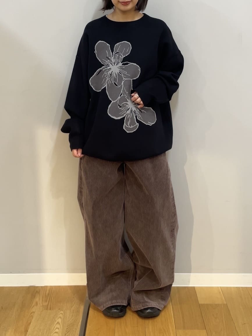 abeさんの「tk.TAKEO KIKUCHI｜フラワーニットプルオーバー」を使ったコーディネート