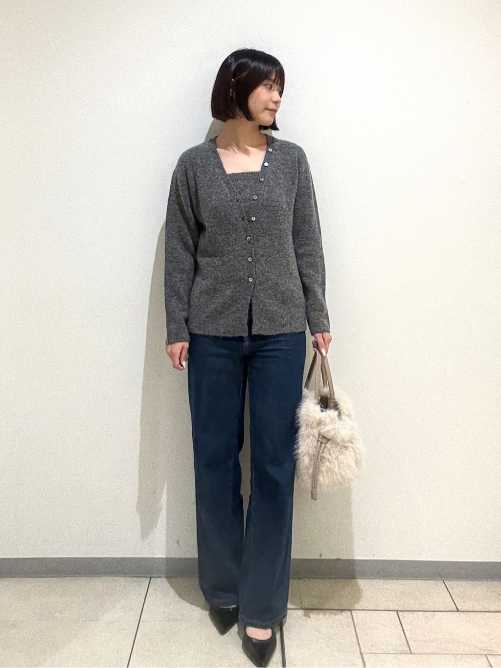 Itoさんの「UNTITLED｜【グレー/ブルー/ジーンズ】ソフトワイドデニムパンツ」を使ったコーディネート