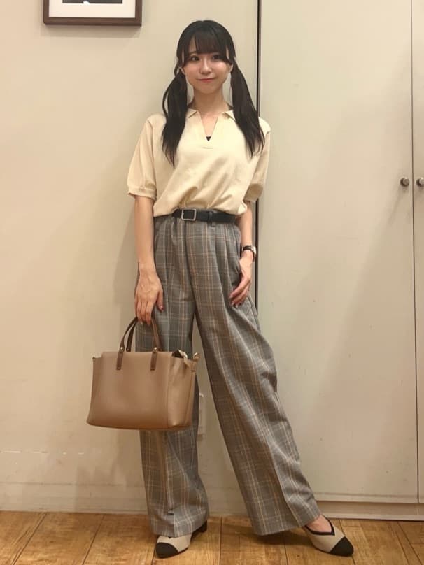 AIRIさんの「SHOO･LA･RUE｜【S-LL/洗える】大人の抜け感 スキッパーニット」を使ったコーディネート