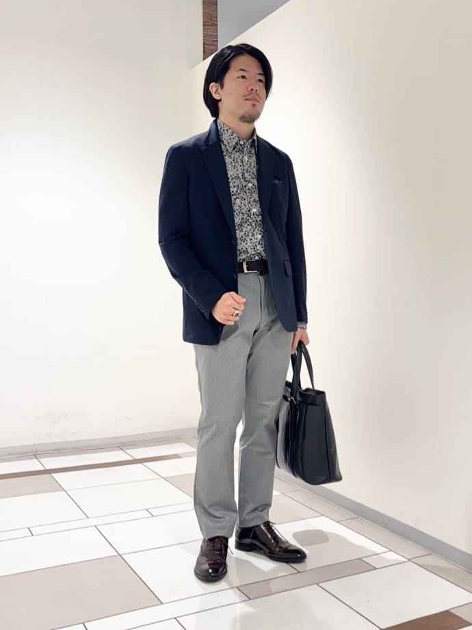 及川さんの「TAKEO KIKUCHI｜ピンジャージ 千鳥 ジャケット」を使ったコーディネート