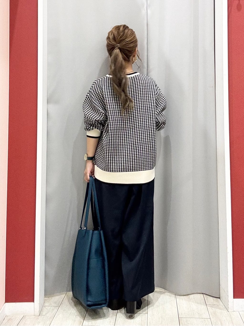 shioさんの「SHOO･LA･RUE｜【S-LL/2点セット】脚のラインを拾いにくい ベルト付きタックスカーチョパンツ」を使ったコーディネート
