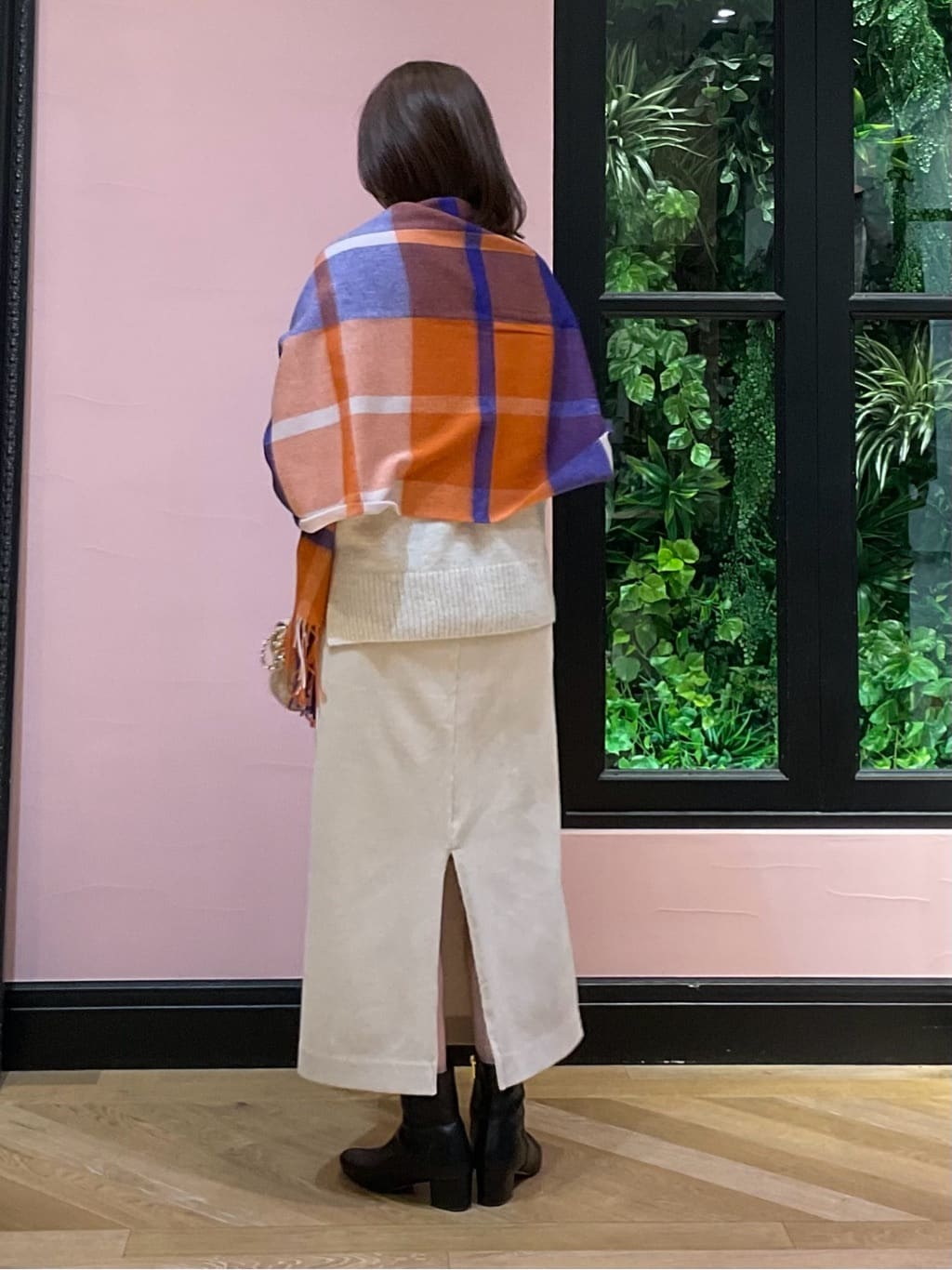 maruさんの「DRESSTERIOR｜アルパカブレンドVネックニット」を使ったコーディネート