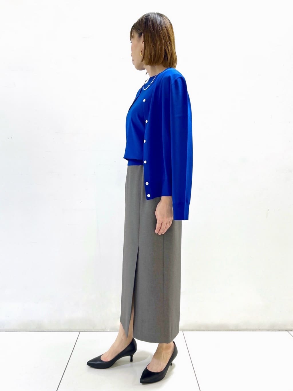 hacoさんの「UNTITLED｜【アンサンブル可/薄手】ベーシッククルーネックカーディガン」を使ったコーディネート