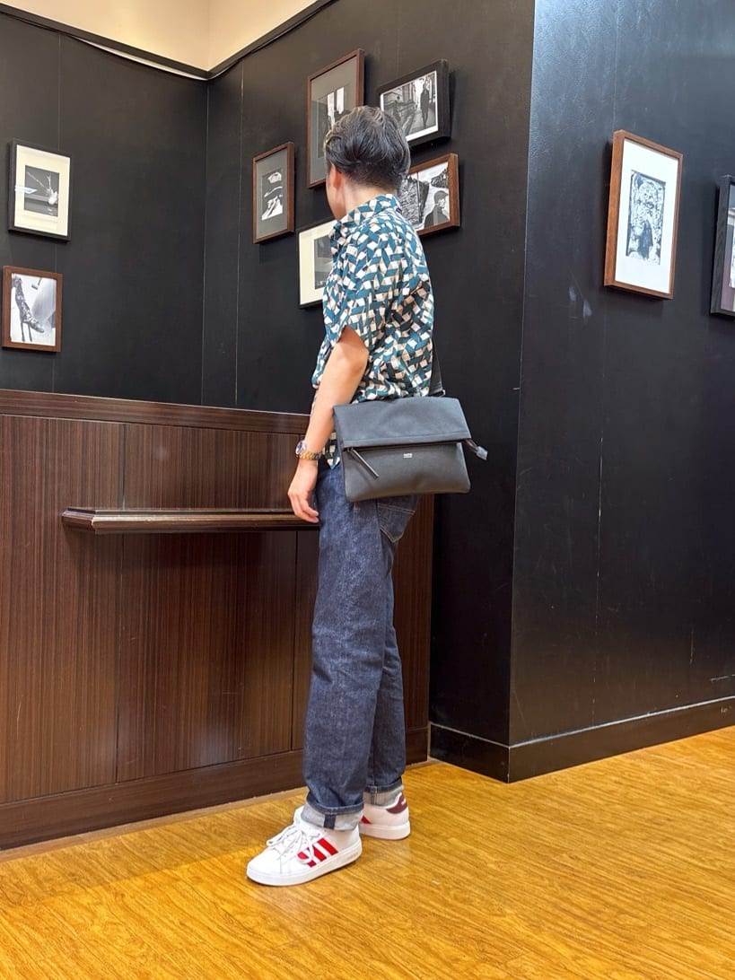 KEIさんの「TAKEO KIKUCHI｜【COOL CITY WEAR】籠目アート柄 サッカーシャツ /通気性」を使ったコーディネート