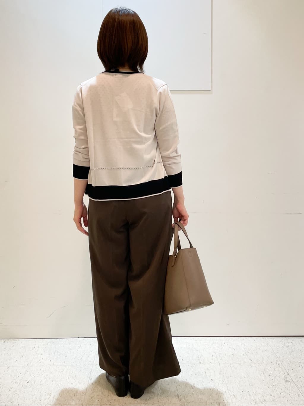 めいさんの「Reflect｜【WEB先行カラーあり／手洗い可／アンサンブル可】バイカラーカーディガン」を使ったコーディネート