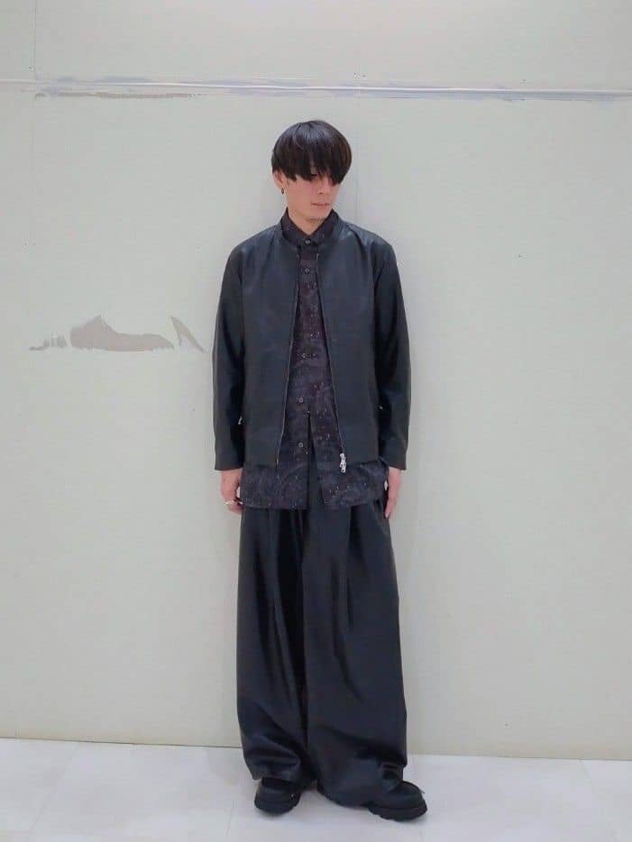 KENさんの「tk.TAKEO KIKUCHI｜グランパバギースラックス」を使ったコーディネート