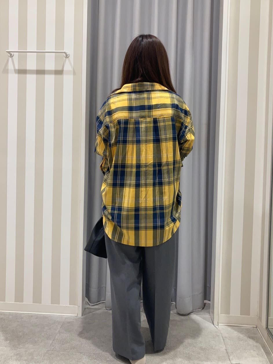 𝐂𝐡𝐢𝐢 &hearts;(ちー)さんの「SHOO･LA･RUE｜グラフィックアソート ベーシックロンT」を使ったコーディネート