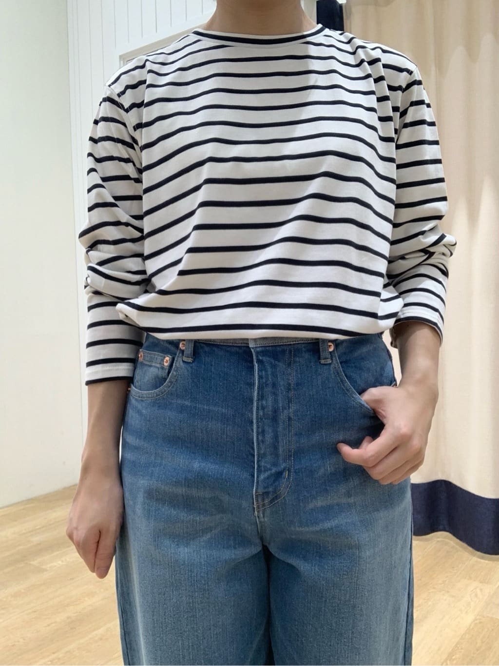 IMARIさんの「Dessin｜【選べる首元デザイン/洗える】クルーネックロングTシャツ」を使ったコーディネート