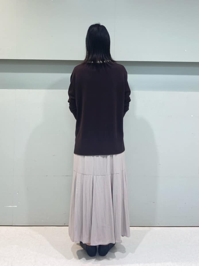 hitomiさんの「UNTITLED｜【8色展開/体型カバー】魅せるタイムレスニット」を使ったコーディネート