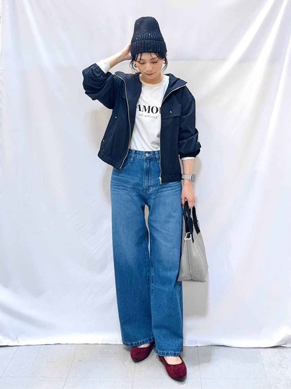 𝐇𝐢𝐫𝐨𝐦𝐢さんの「SHOO･LA･RUE｜グラフィックアソート ベーシックロンT」を使ったコーディネート