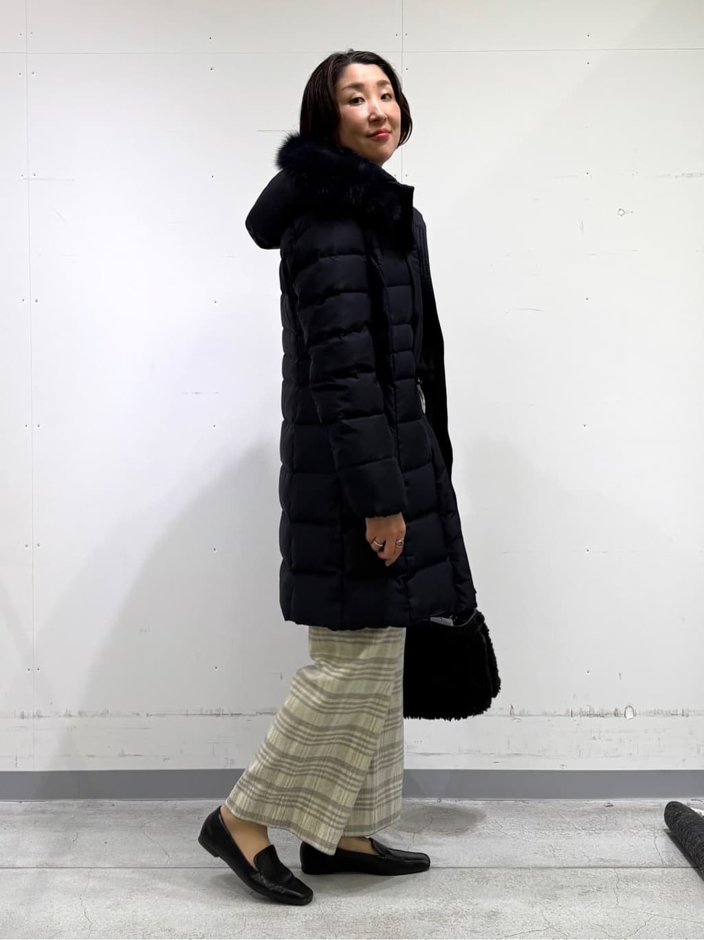 yuriさんの「INDIVI｜【洗える／毛玉になりにくい】エクストラファインウール リブタートルニット」を使ったコーディネート
