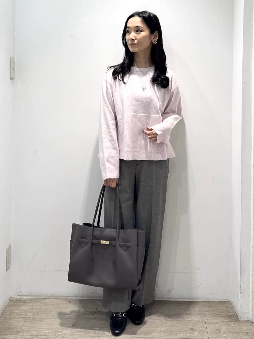 yuicciさんの「OPAQUE.CLIP｜ペプラムニット【洗濯機OK】」を使ったコーディネート