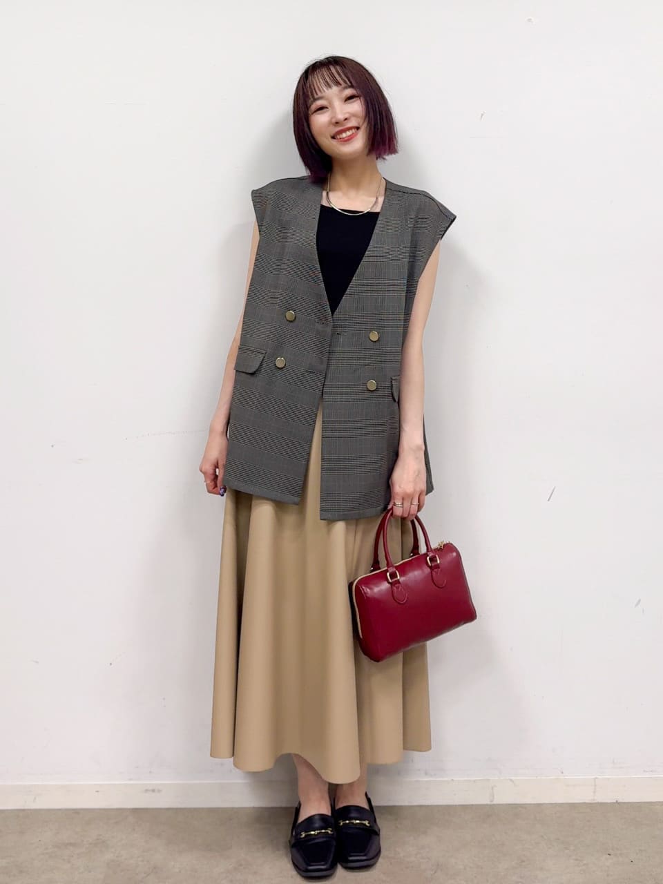 𝐜𝐡𝐢𝐤𝐚さんの「SHOO･LA･RUE｜【S-LL/セットアップ可/洗濯後しわになりにくい】ダブルベスト」を使ったコーディネート