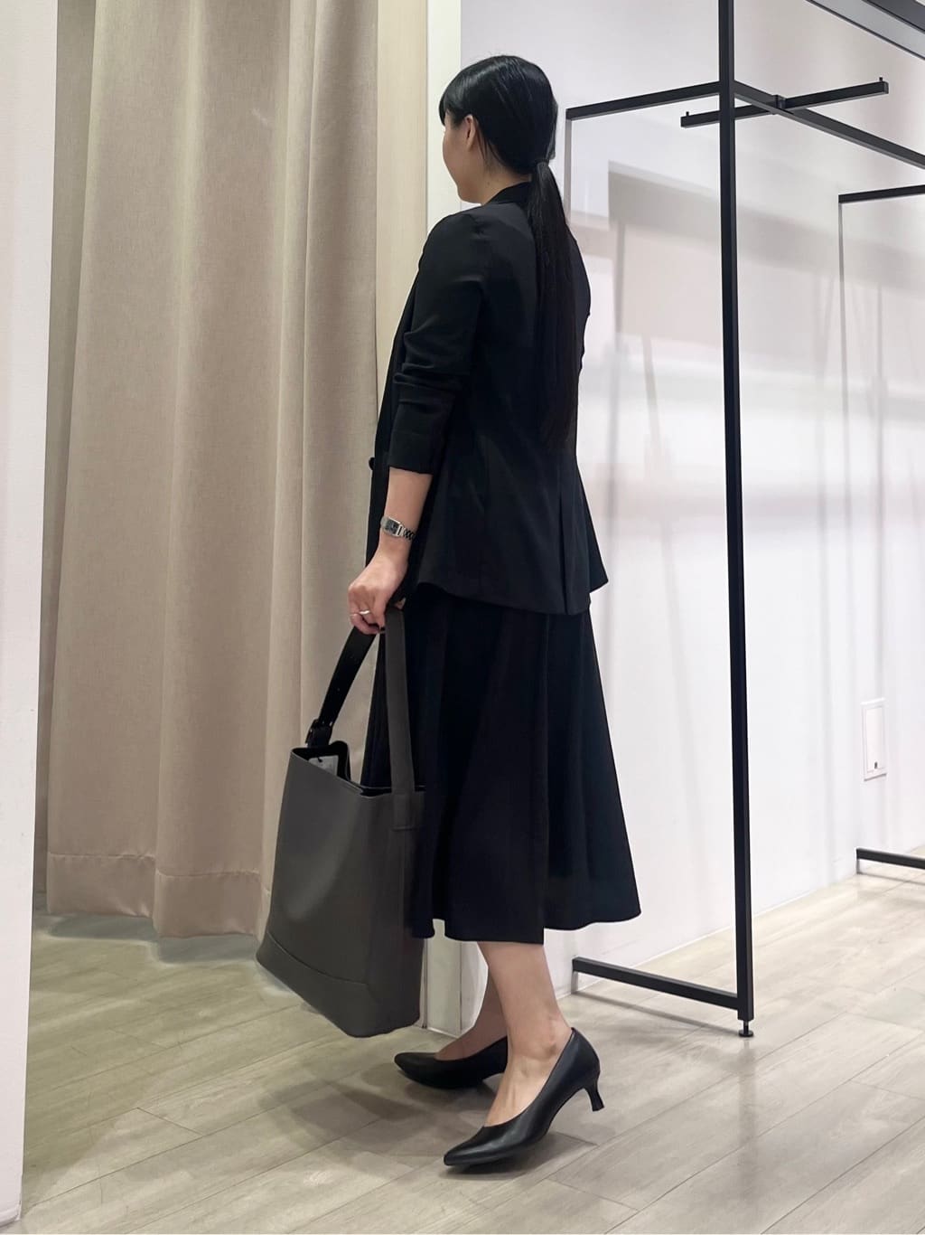 hasuさんの「INDIVI｜【軽く羽織れる！】ダブルジャケット」を使ったコーディネート