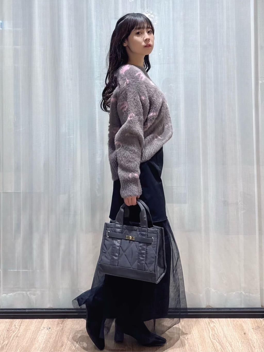 ぞうげさんの「OPAQUE.CLIP｜アート柄シャギーニット【洗濯機OK】」を使ったコーディネート