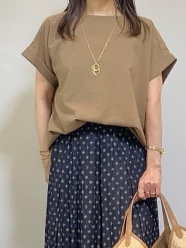 tomoさんの「UNTITLED｜【セットアップ可/ウエストゴム/リラクシー】スクエアジオメ柄スカーチョ」を使ったコーディネート