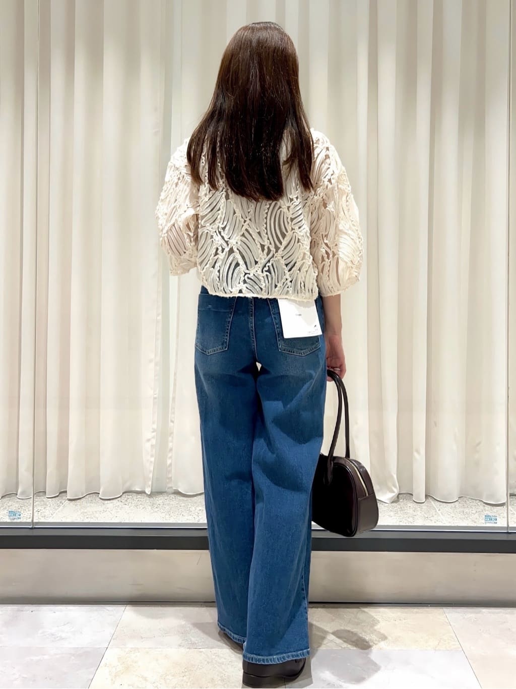 maiさんの「OPAQUE.CLIP｜シアー刺繍レース前開きブラウス【洗濯機洗い可】」を使ったコーディネート