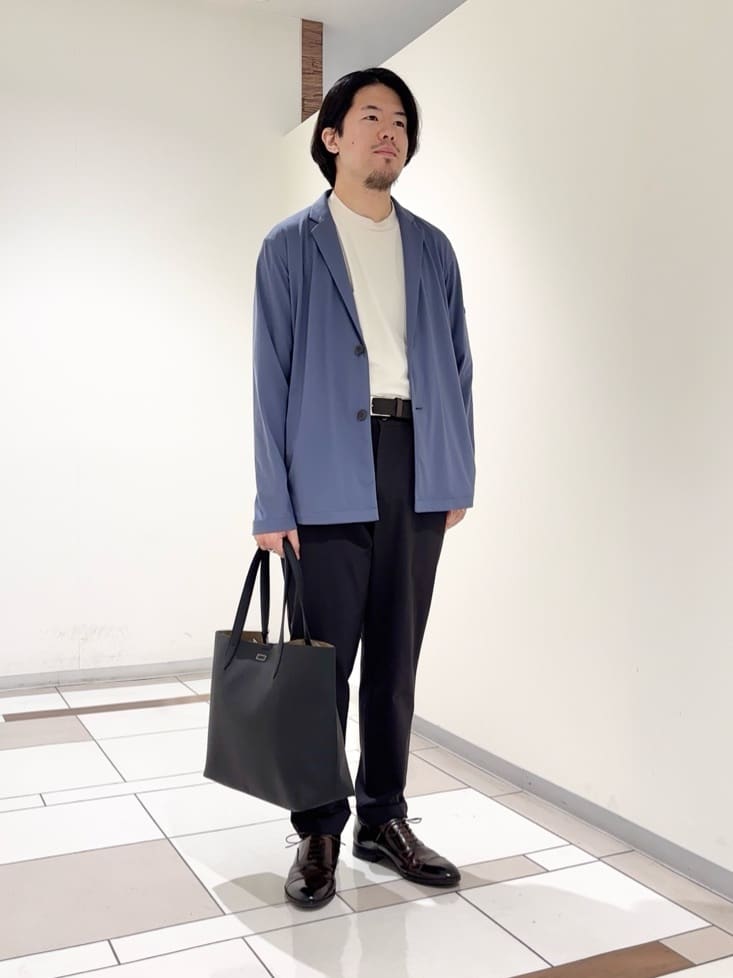 及川さんの「TAKEO KIKUCHI｜リラックス カーディガン ジャケット」を使ったコーディネート