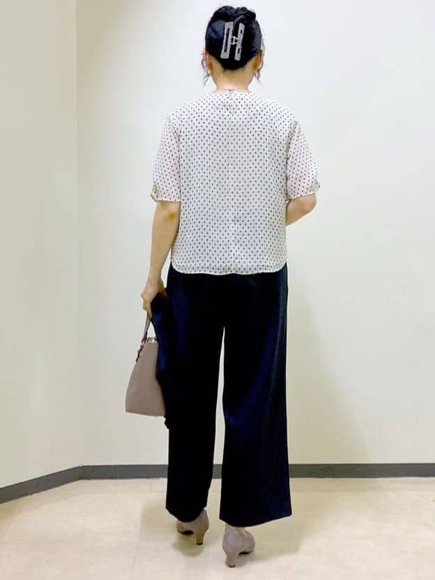  beni_gingerさんの「Reflect｜【ウエスト総ゴム／セットアップ／単品使いOK◎】ベスト＋ストレートパンツセット」を使ったコーディネート