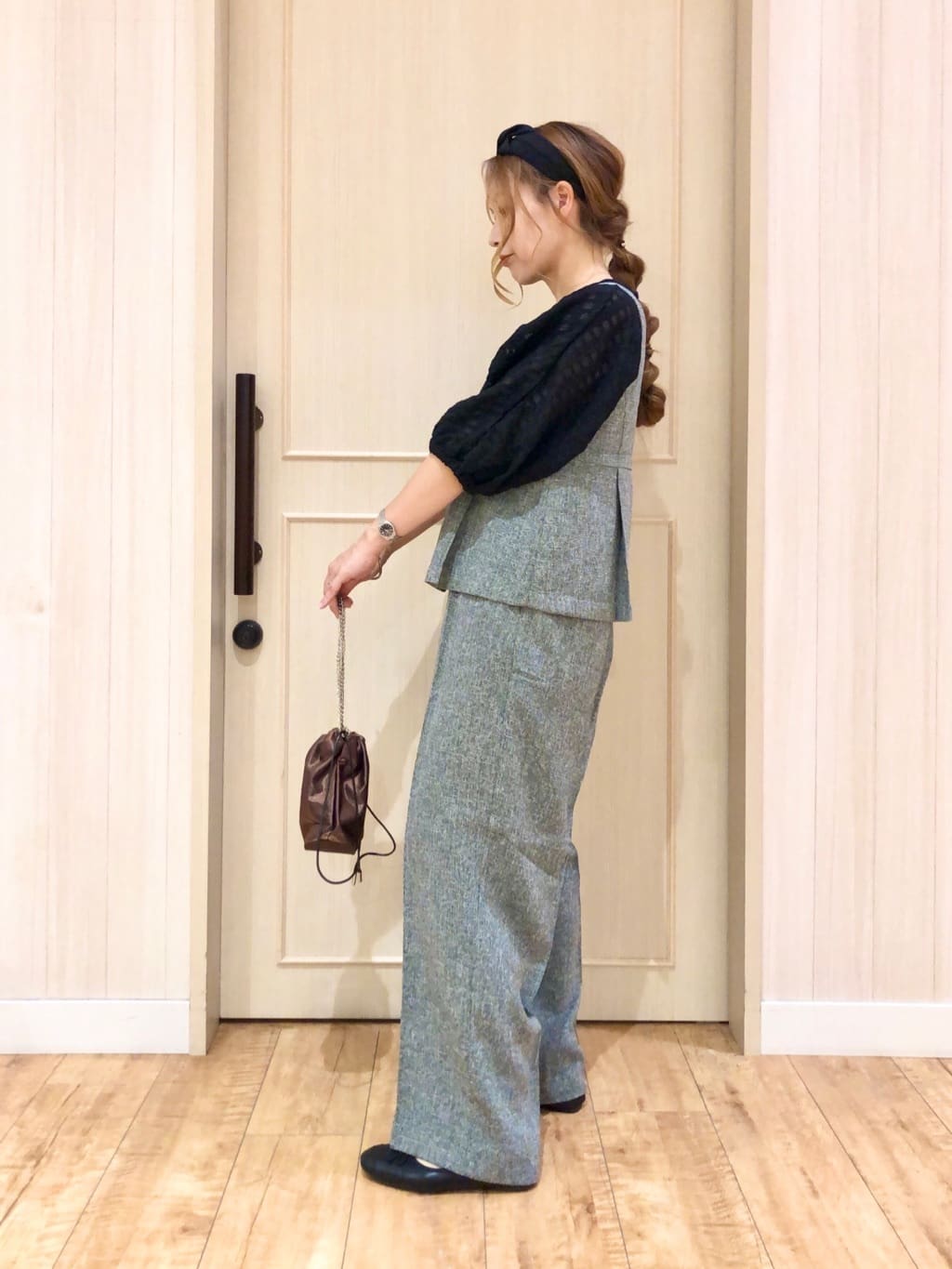 YOUさんの「SHOO･LA･RUE｜【S-LL】涼やかで好印象 シアーチェック ドルマントップス」を使ったコーディネート