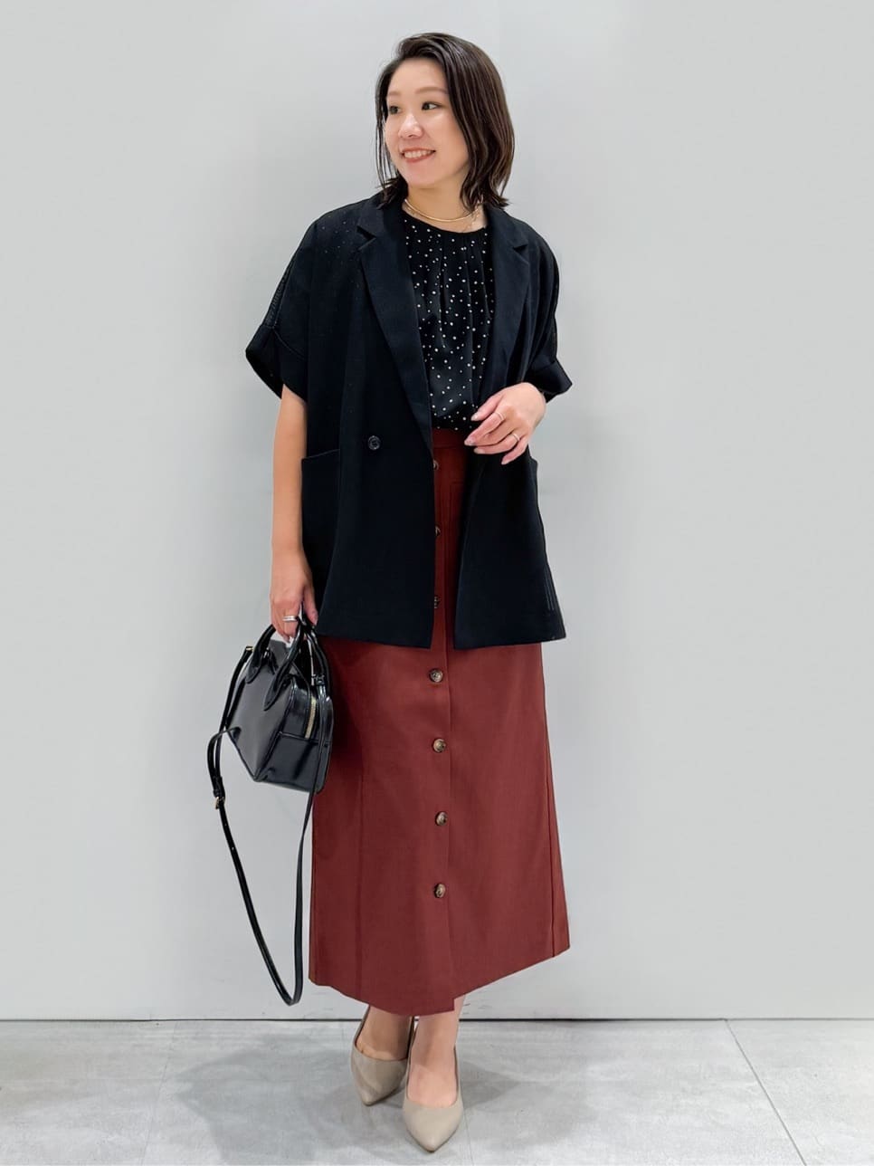 yuka.aさんの「OPAQUE.CLIP｜ランダムドットフリルブラウス【洗濯機洗い可】」を使ったコーディネート