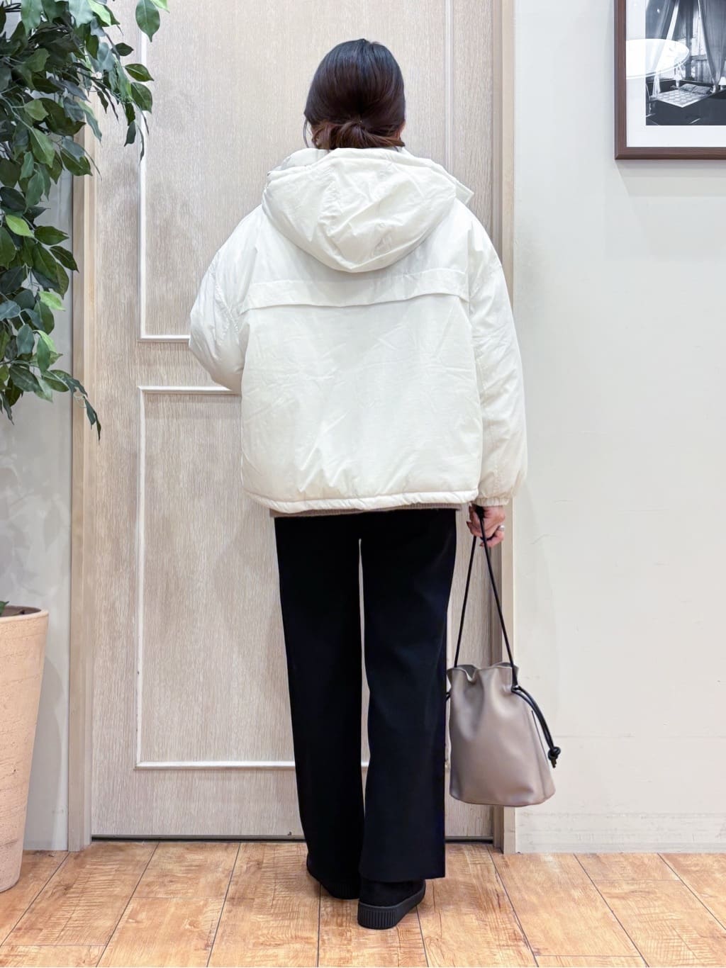 なみさんの「SHOO･LA･RUE｜【撥水/あったか】たっぷり着られる 中綿モンスターショートコート」を使ったコーディネート