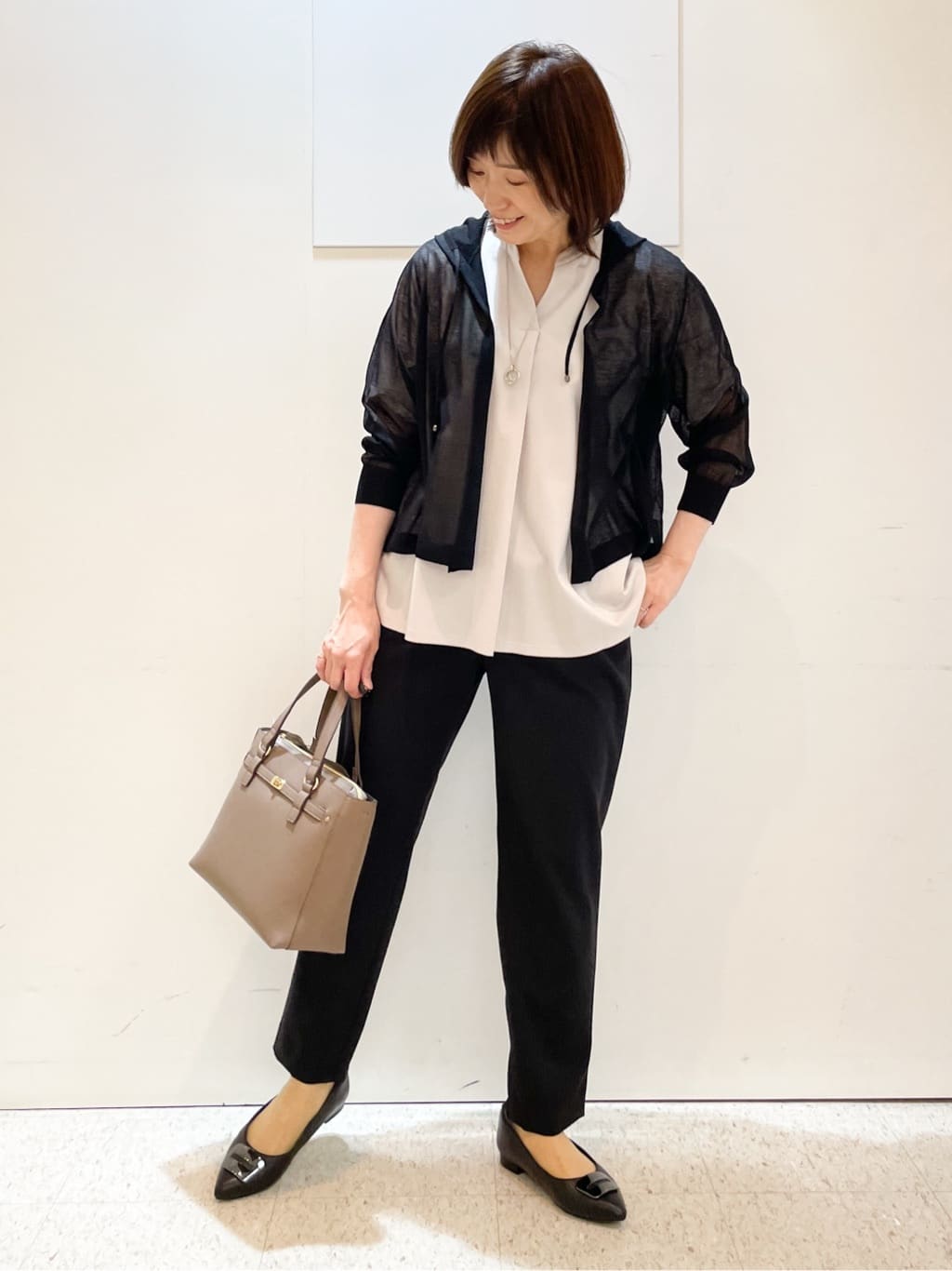 めいさんの「Reflect｜【すっきり見え！長め丈／マシンウォッシュ可】スキッパーネックジャージトップス」を使ったコーディネート