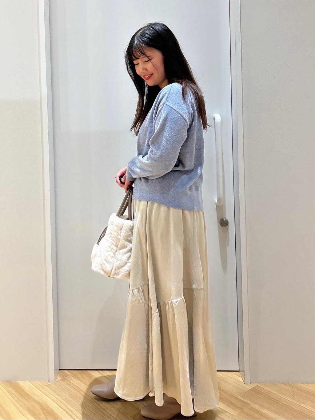 みいさんの「grove｜ラメモールヤーンプルオーバーニット」を使ったコーディネート