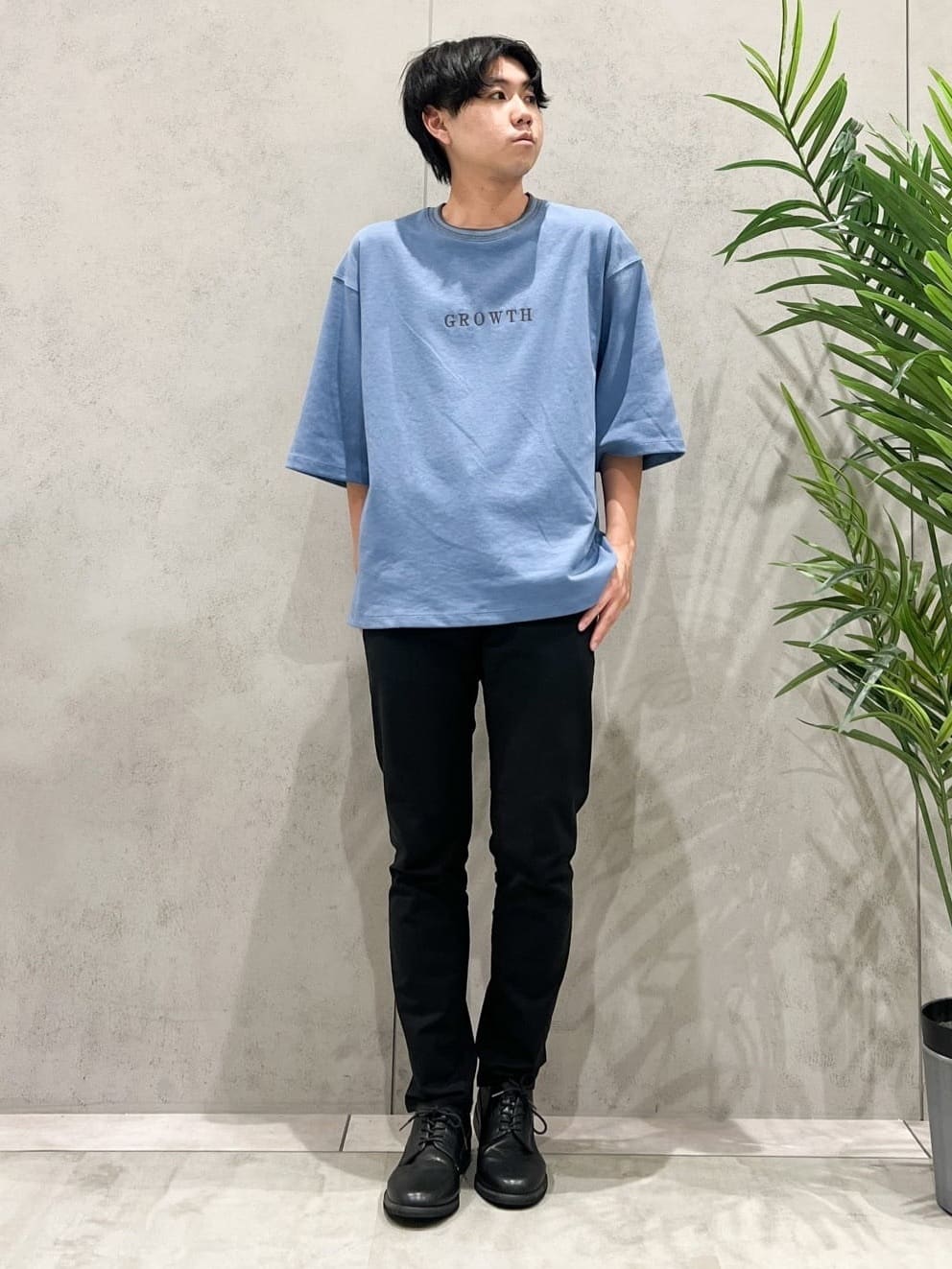 SHI-MAさんの「THE SHOP TK｜配色刺繍6分袖Tシャツ 【ビッグシルエット／洗濯機OK】」を使ったコーディネート