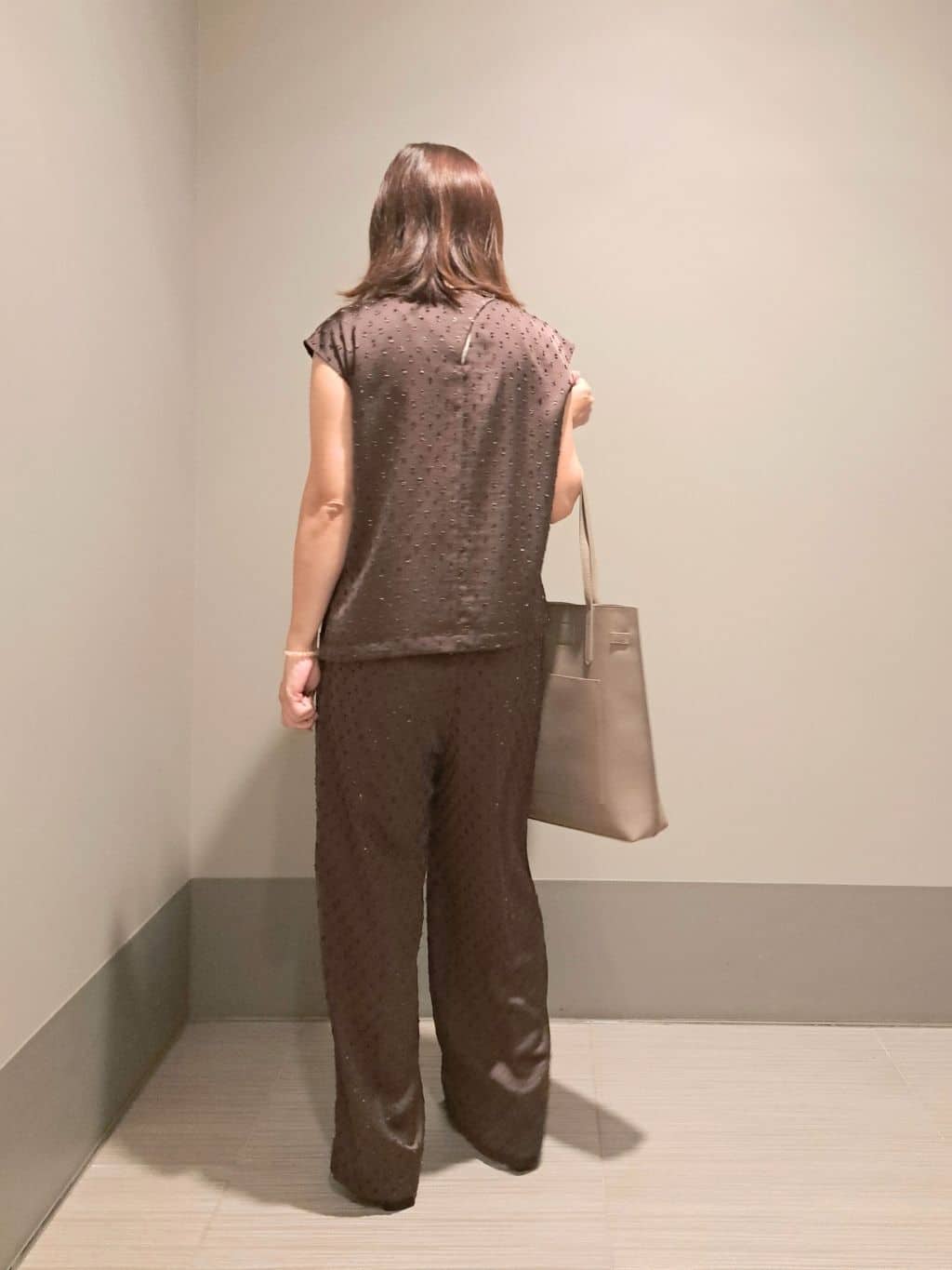 Takahashiさんの「DRESSTERIOR｜ベルトスクエアレザートートバッグ」を使ったコーディネート