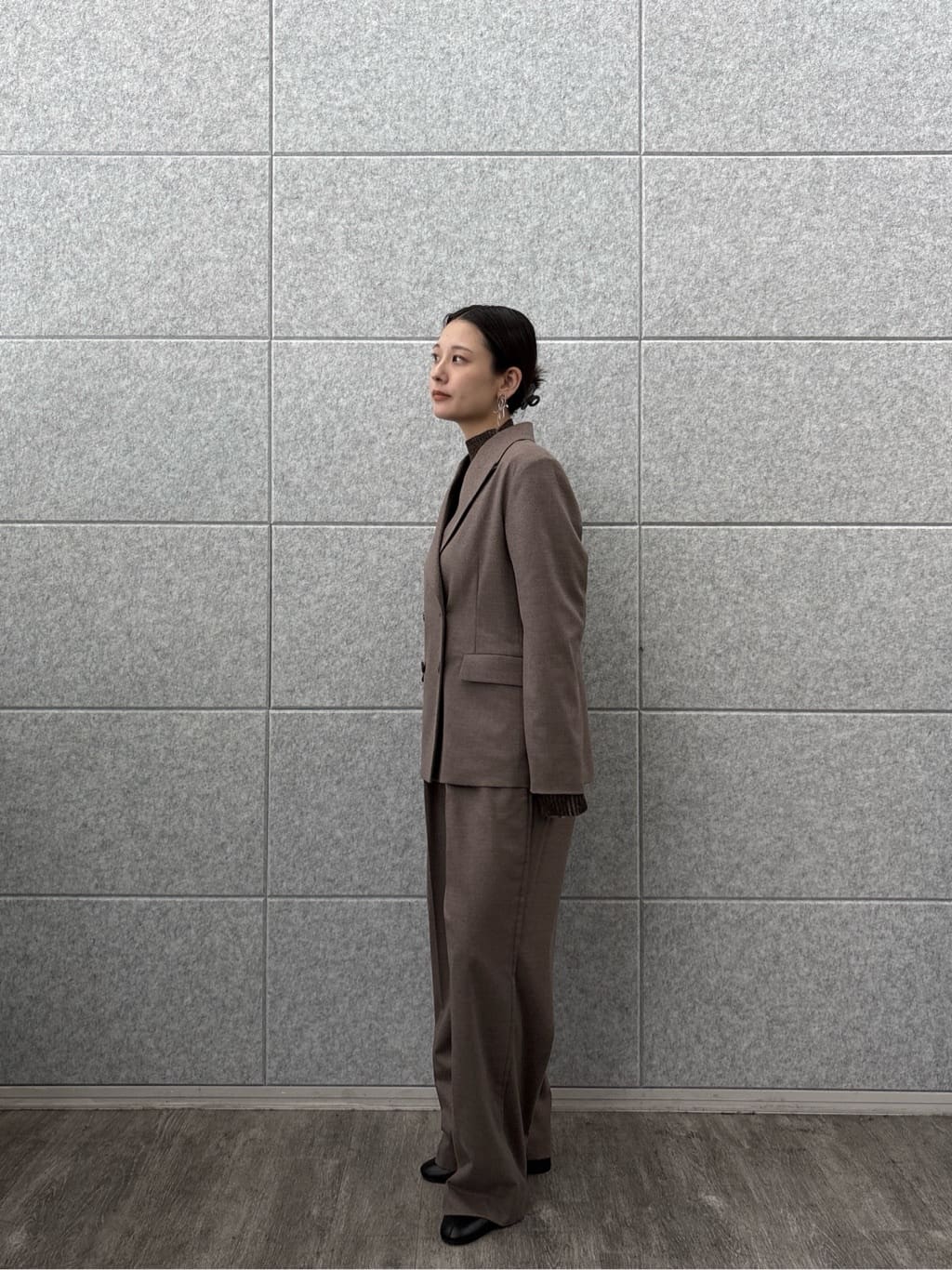 ayanoさんの「INDIVI｜◆Comfy SET UP｜イージーストレートスラックス【セットアップ対応／通勤／カセット服】」を使ったコーディネート