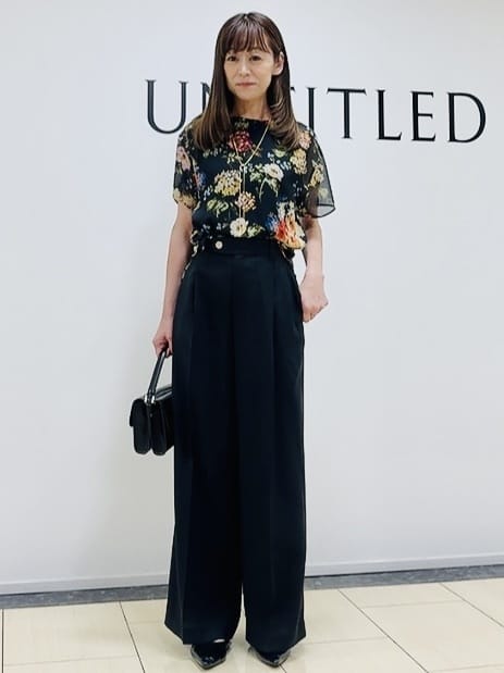 noriさんの「UNTITLED｜【セットアップ可/花柄エレガント】アンティークフラワー柄ブラウス」を使ったコーディネート
