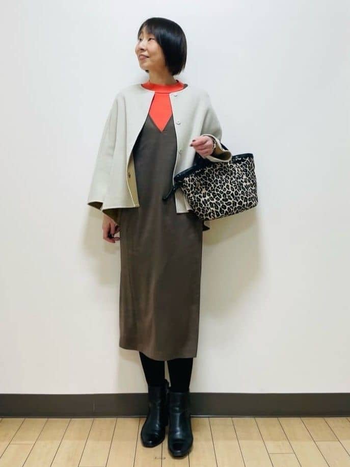 Riiさんの「Reflect｜【すっきりシルエット】スエードライクジャンパースカ―ト」を使ったコーディネート
