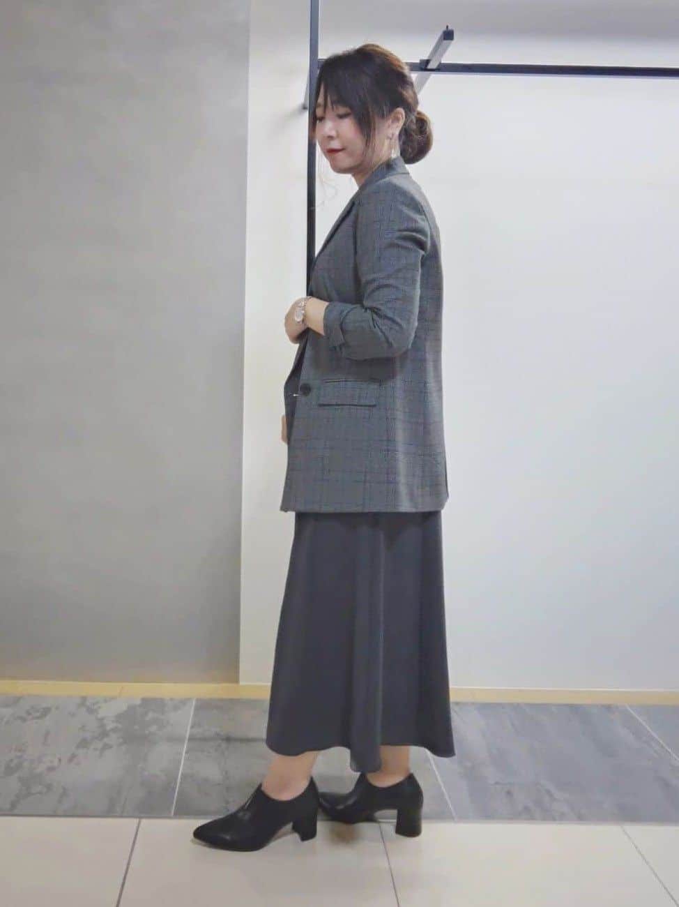 TOMOMIさんの「INDIVI｜【洗える／オンオフ】チェック柄ダブルジャケット」を使ったコーディネート