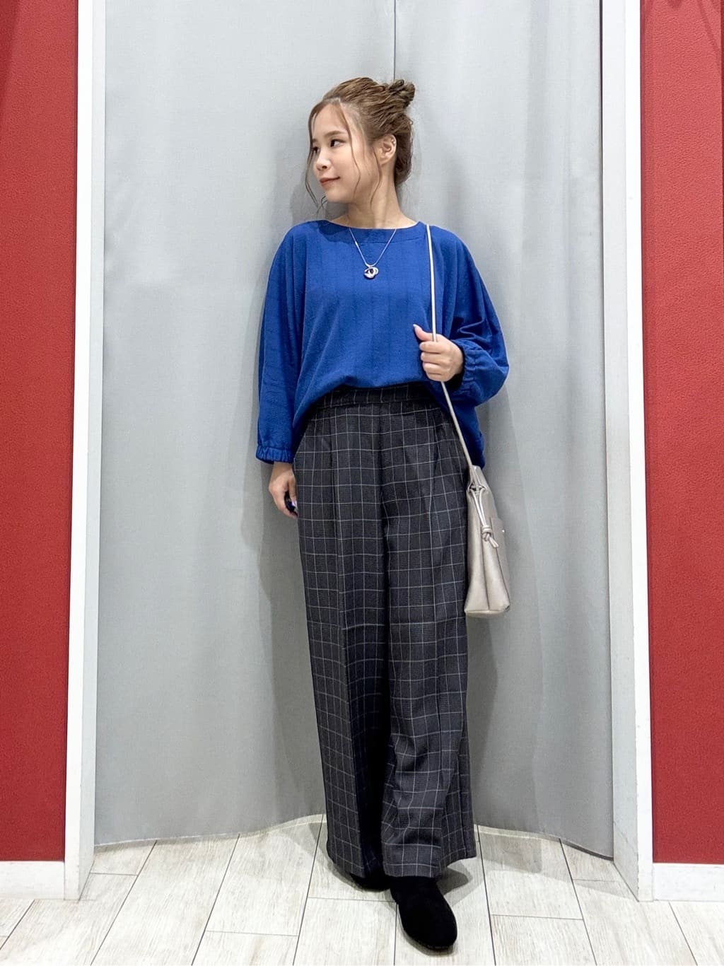 shioさんの「SHOO･LA･RUE｜【高レビュー/体型カバー】しながらスマートに魅せる ラインジャカードコーディガン」を使ったコーディネート