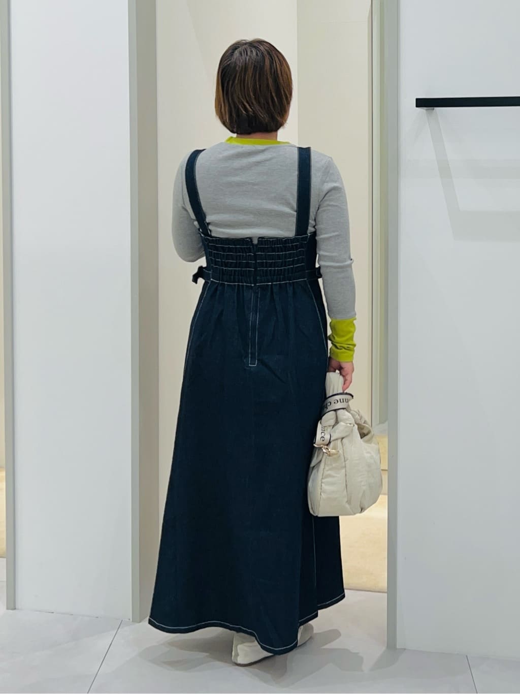 タナさんの「THE SHOP TK｜バイカラーテレコプルオーバー」を使ったコーディネート
