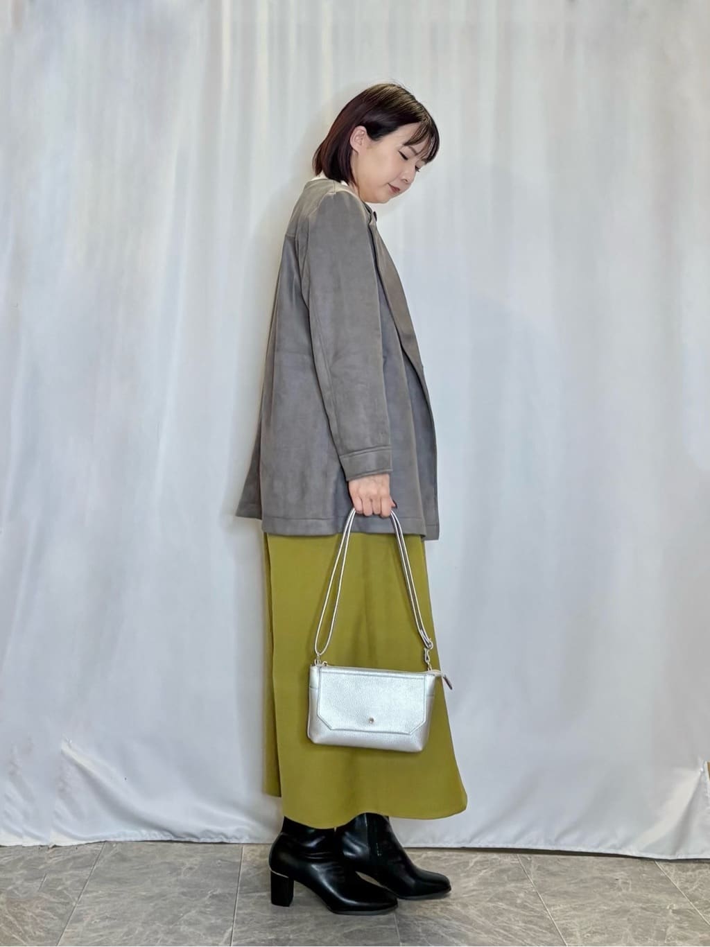 ネリさんの「SHOO･LA･RUE｜【S-LL】上品さを纏う やわらかフェイクスエード ミドル丈ブルゾン」を使ったコーディネート