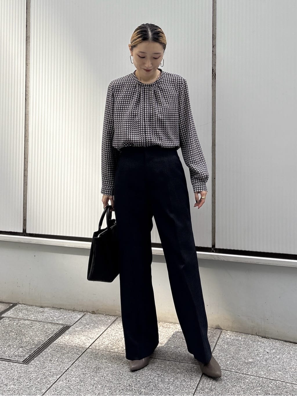 kotakiさんの「INDIVI｜【通勤／オフィス】タックジョーゼットブラウス」を使ったコーディネート