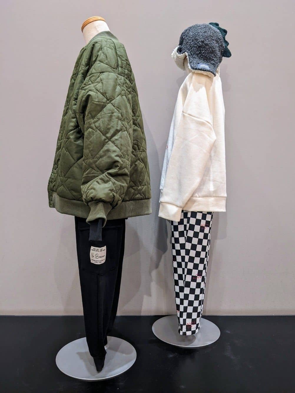 vacheさんの「SHOO･LA･RUE｜【100-150cm】裏起毛BOYSアソートスウェット」を使ったコーディネート