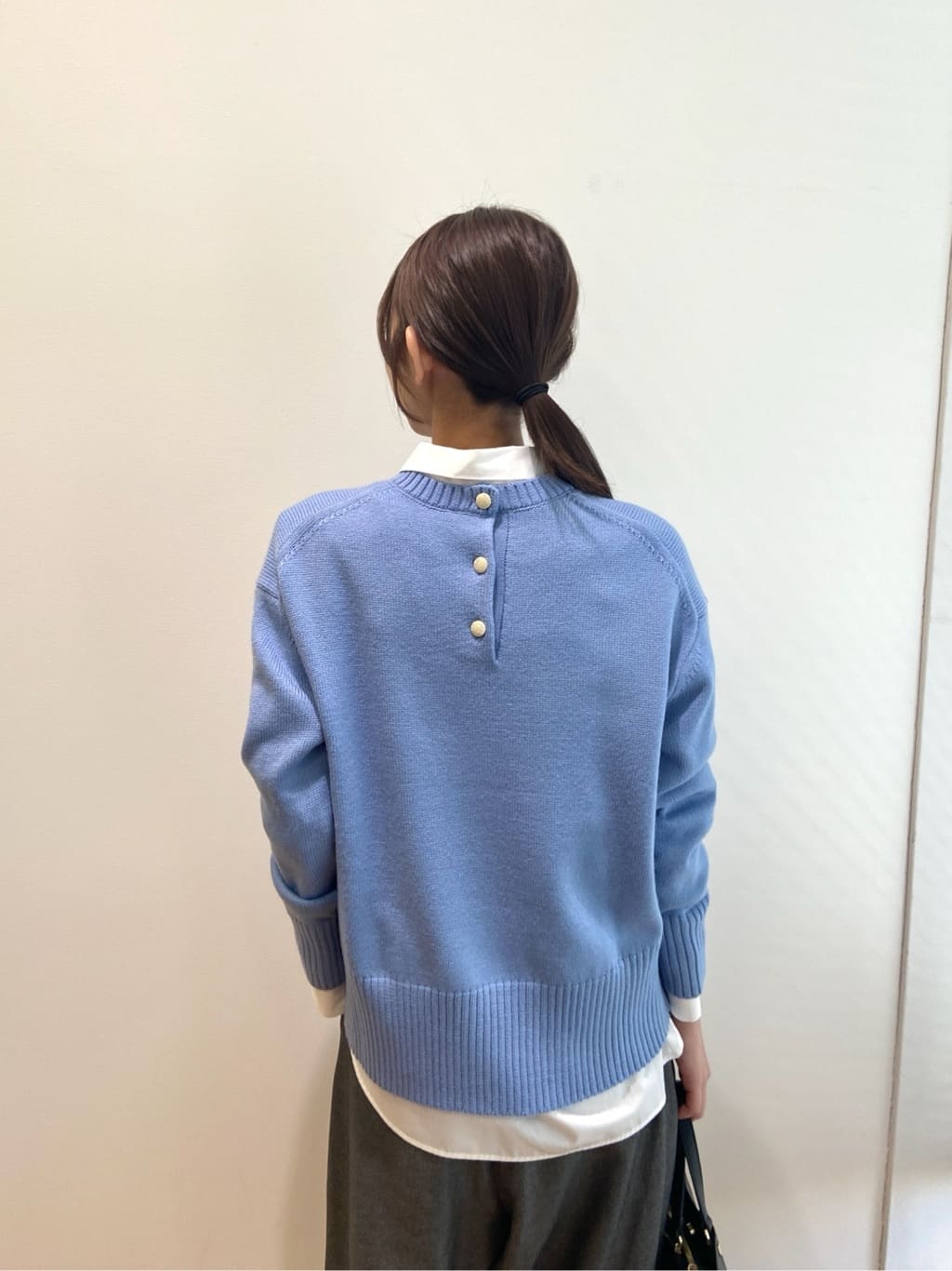 めぐさんの「OPAQUE.CLIP｜ポケット刺繍レギュラーカラーシャツ【洗濯機OK】」を使ったコーディネート