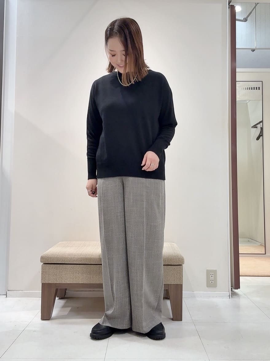 YUIさんの「UNTITLED｜【8色展開/体型カバー】魅せるタイムレスニット」を使ったコーディネート